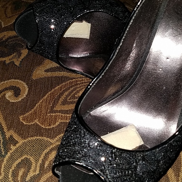 ⬇️💗Bakers Black Stunning Platform heels - Picture 2 of 4